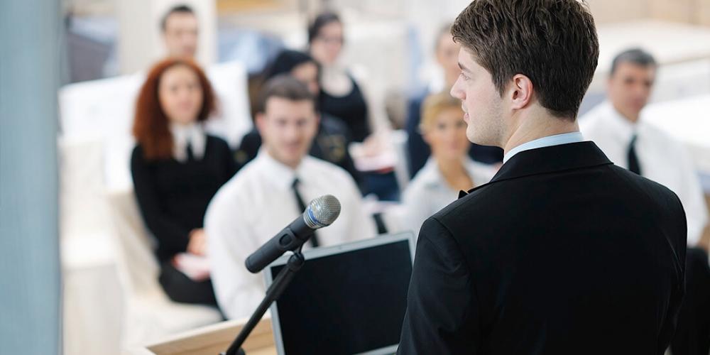 Easy Ways To Finally Overcome Your Fear Of Public Speaking